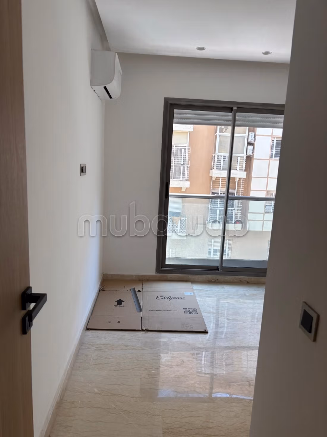 Magnificent new high-end apartment in Nassim – Golden Leaf Square Residence