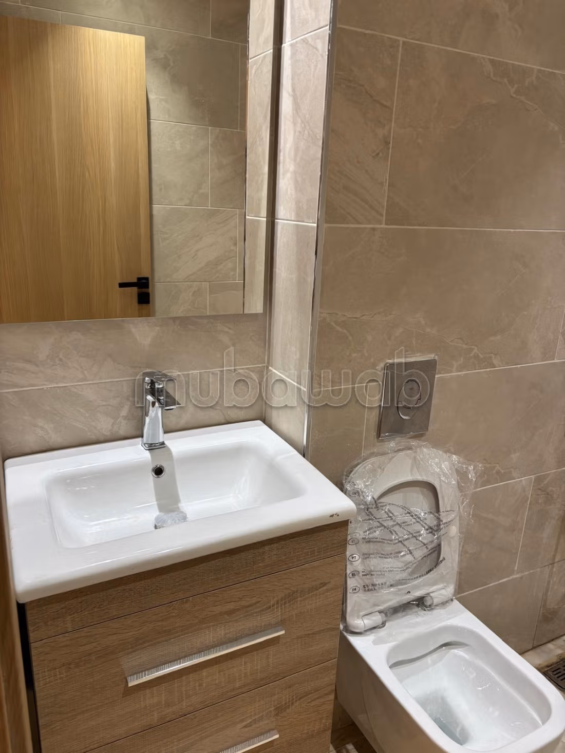 Magnificent new high-end apartment in Nassim – Golden Leaf Square Residence