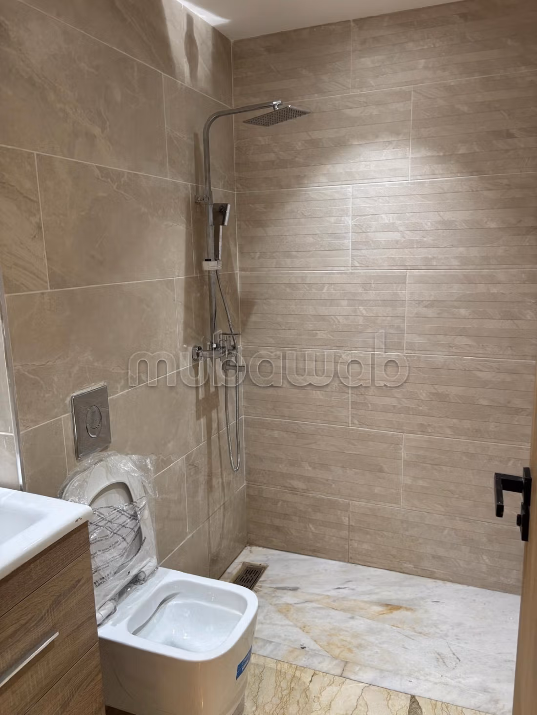 Magnificent new high-end apartment in Nassim – Golden Leaf Square Residence