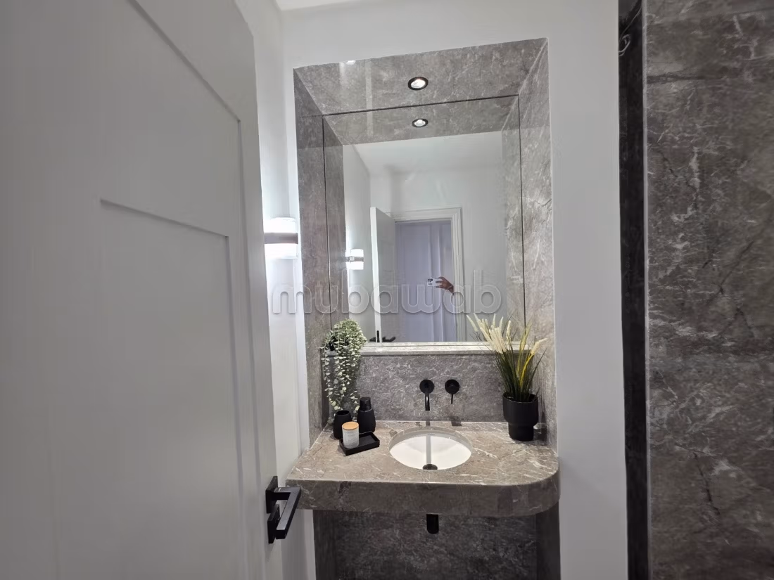 BEL Appartement MEUBLÉ à louer, AIN DIAB extension — 4