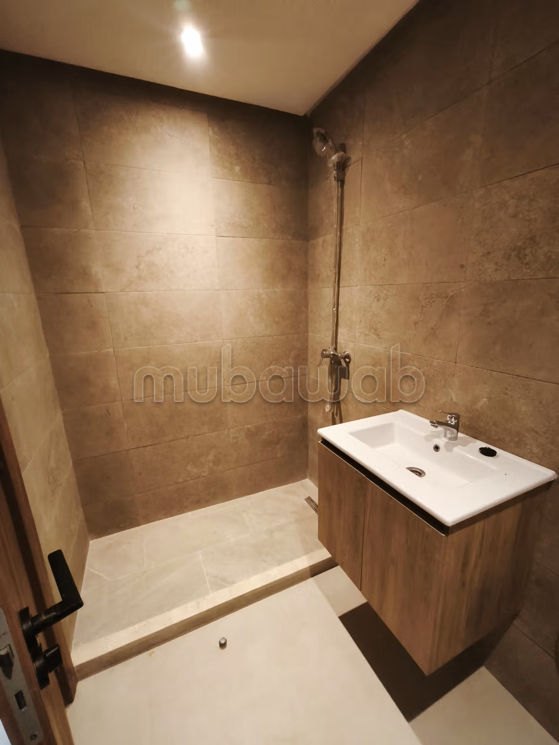 Well-located new apartment