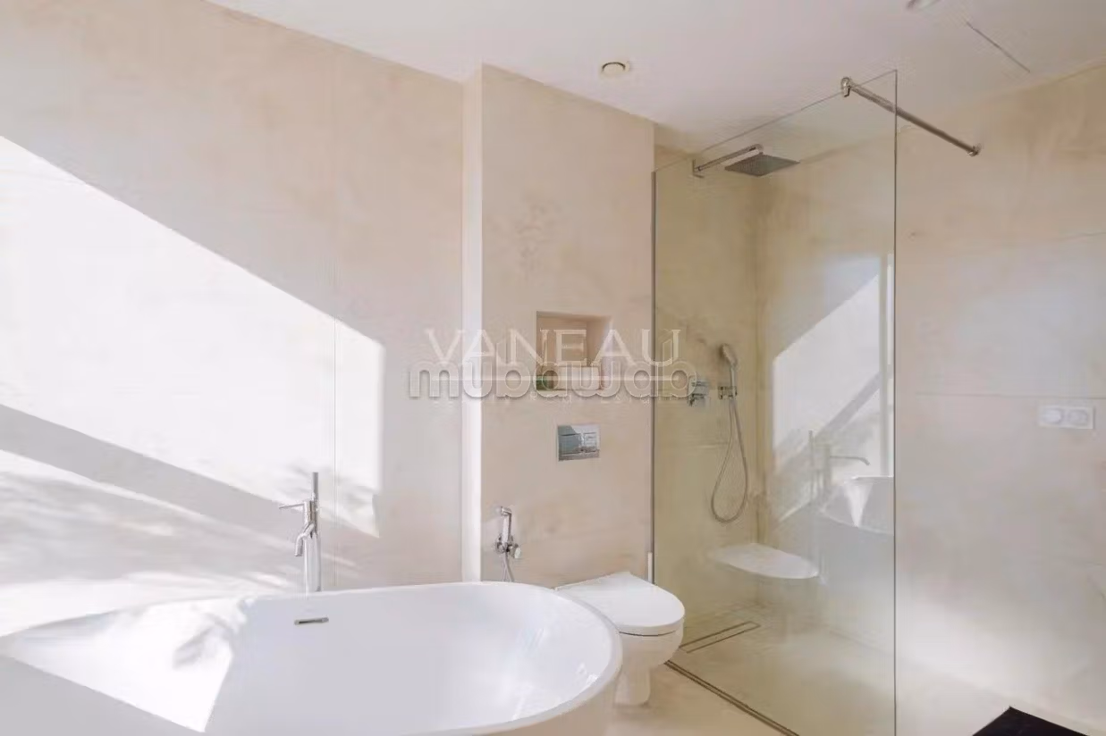 Contemporary villa with 5 bedrooms on Ourika Road