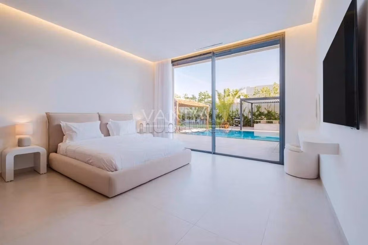 Contemporary villa with 5 bedrooms on Ourika Road