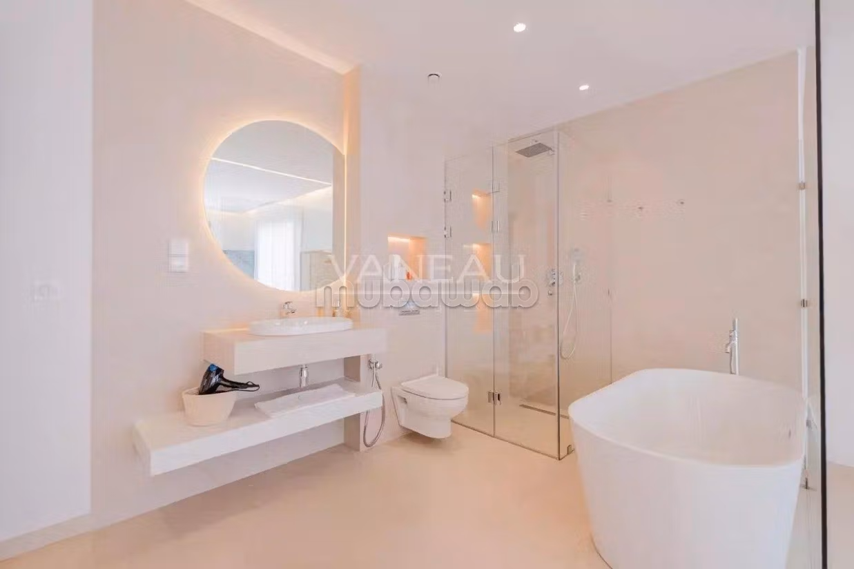 Contemporary villa with 5 bedrooms on Ourika Road