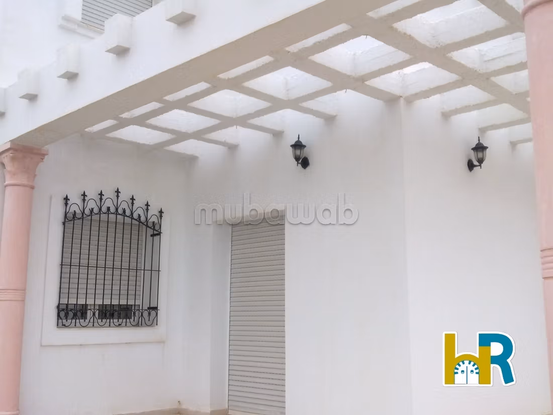 High-end house for sale in Midoun. 3 comfortable bedrooms. Terrace and garden