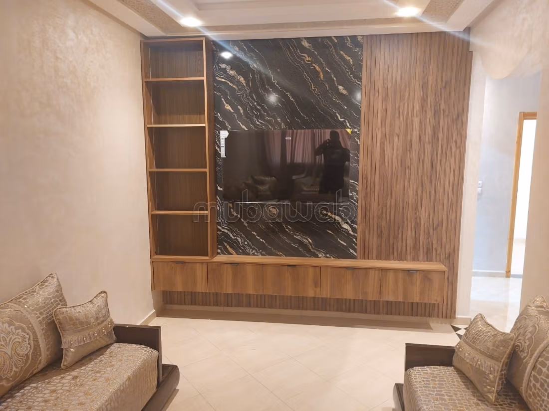 Very nice apartment for rent in Khouribga. Area 90 m². Steel door and double glazing system