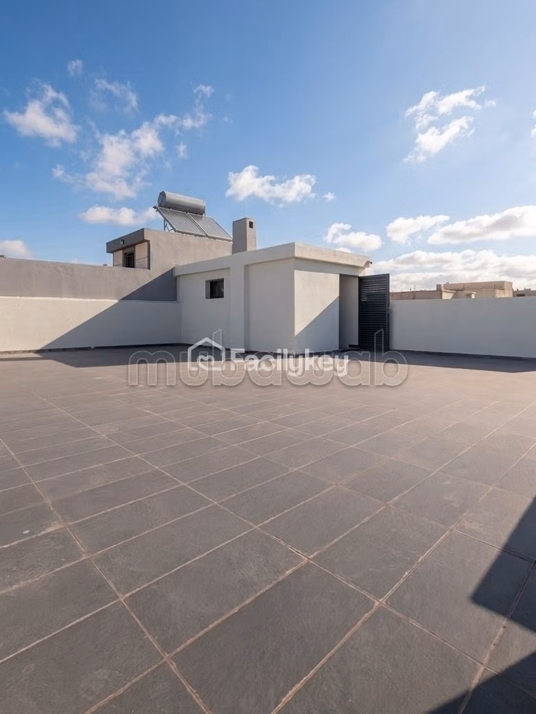 Local comercial de 450 m² en Dar Bouazza