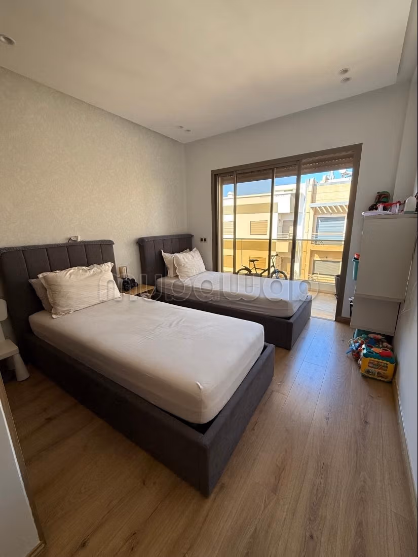 Appartement 125 m² quasi neuf 3 chambres Darbouaza