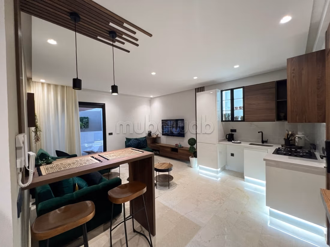 Rent this apartment in Les Hôpitaux. 1 bedroom. Well furnished
