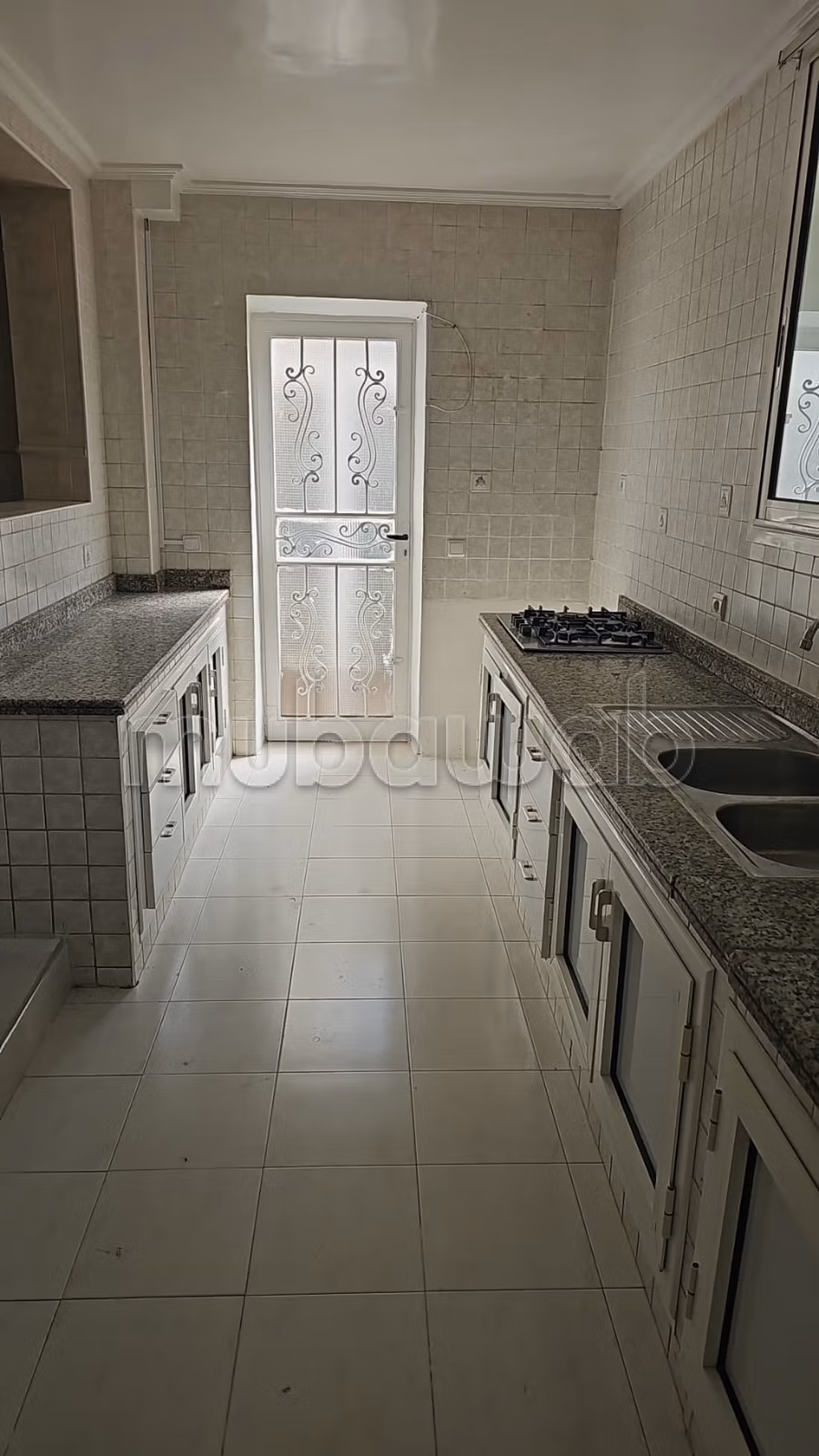 Location empty villa with swimming pool in Ain Diab