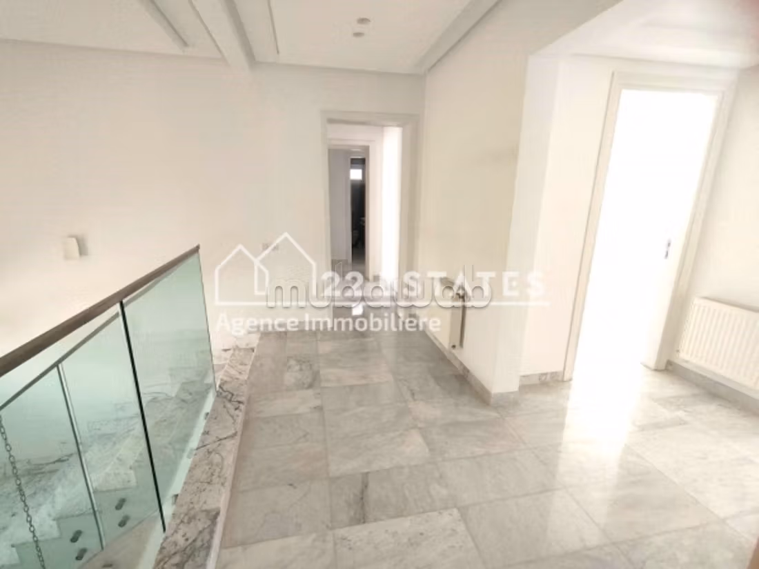 Villa S6 avec piscine au cœur de la Marsa