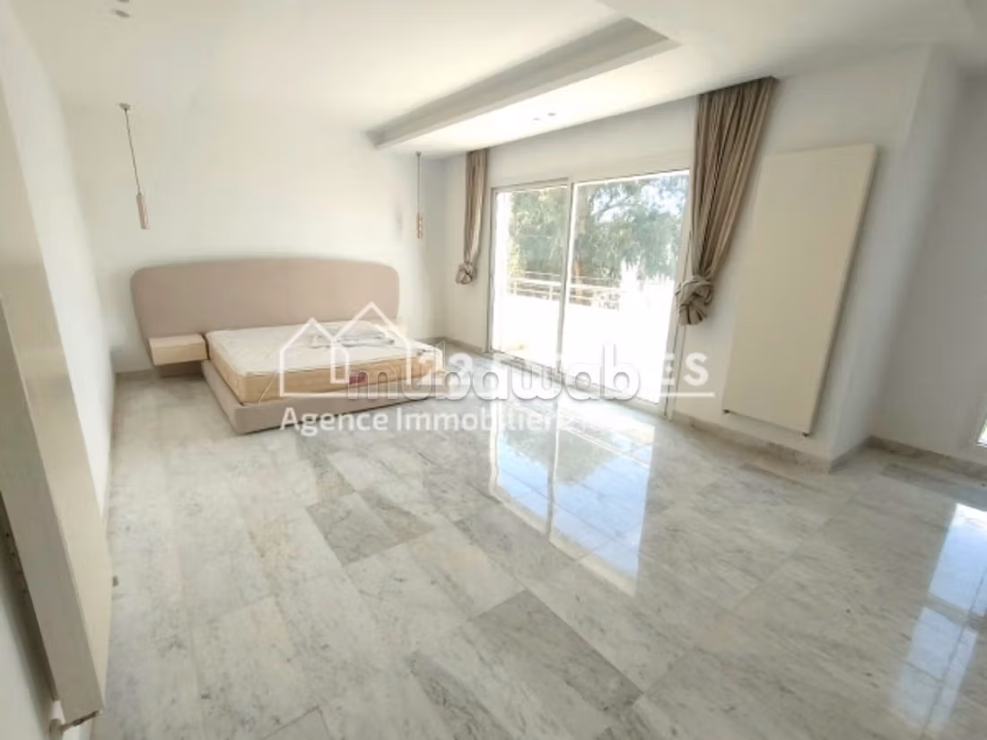 Villa S6 avec piscine au cœur de la Marsa