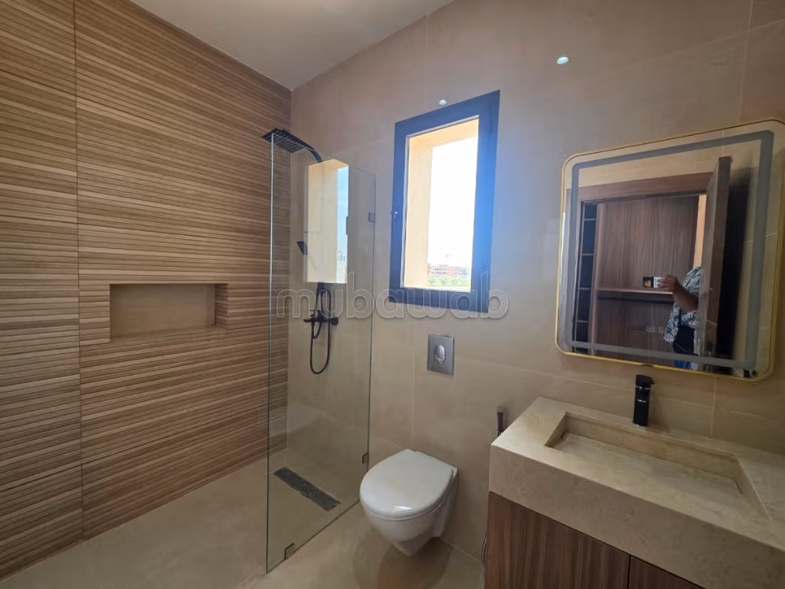 A vendre magnifique villa route d'amzmiz 
8km/kech