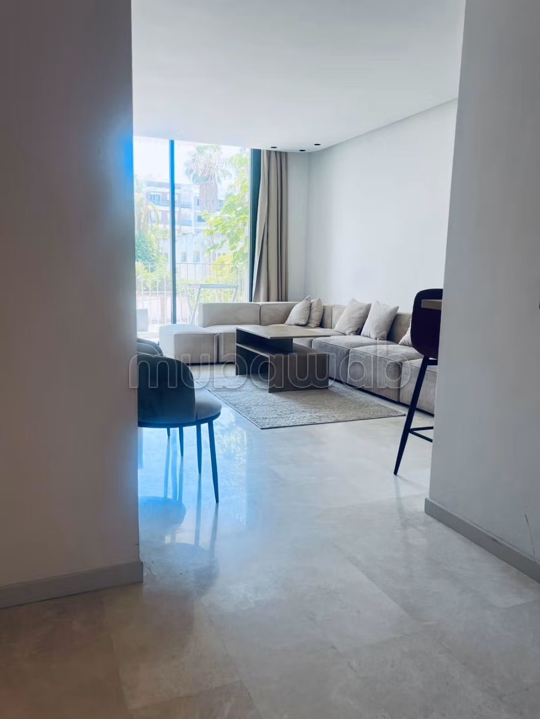 Bel appartement MEUBLÉ à louer à PALMIER