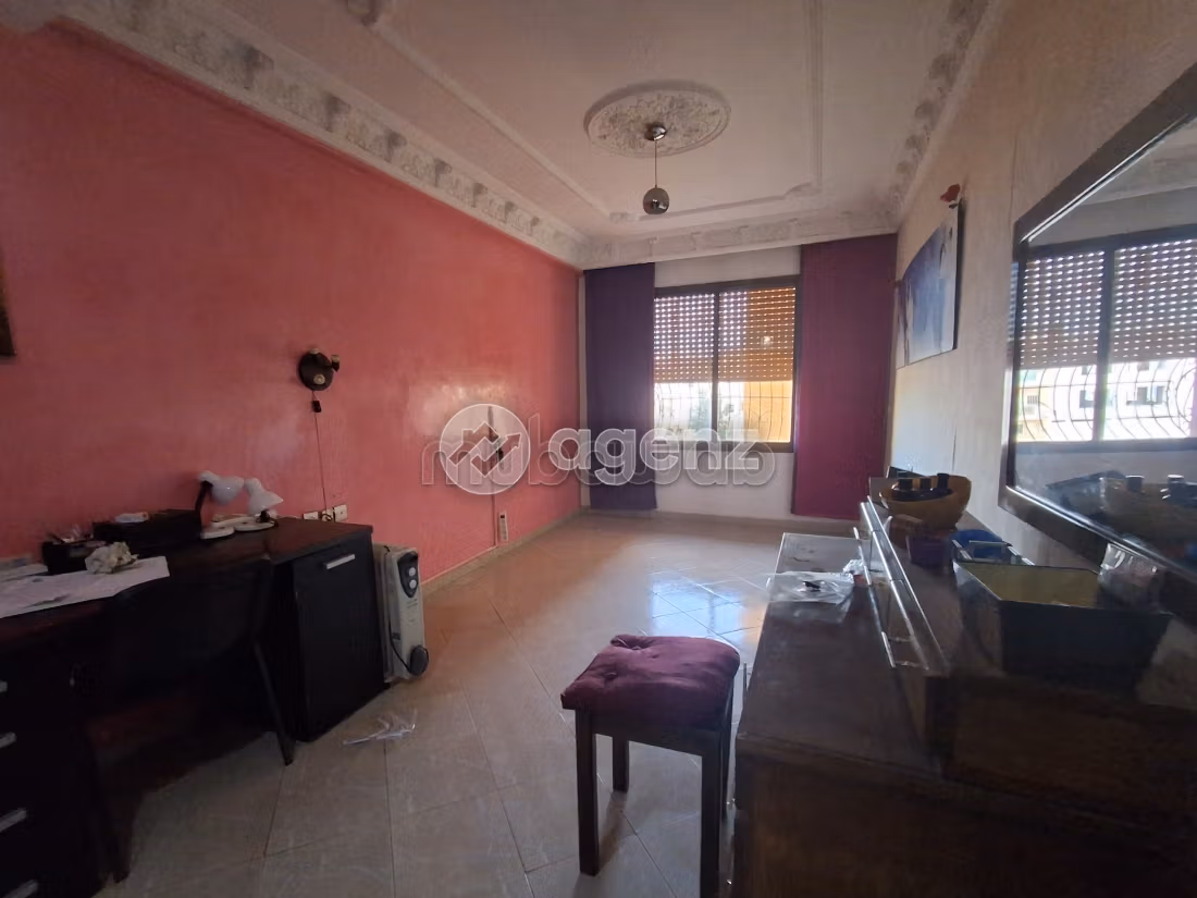 Appartement à vendre 114 m², 3 chambres Zone Industrielle Dar Bouazza