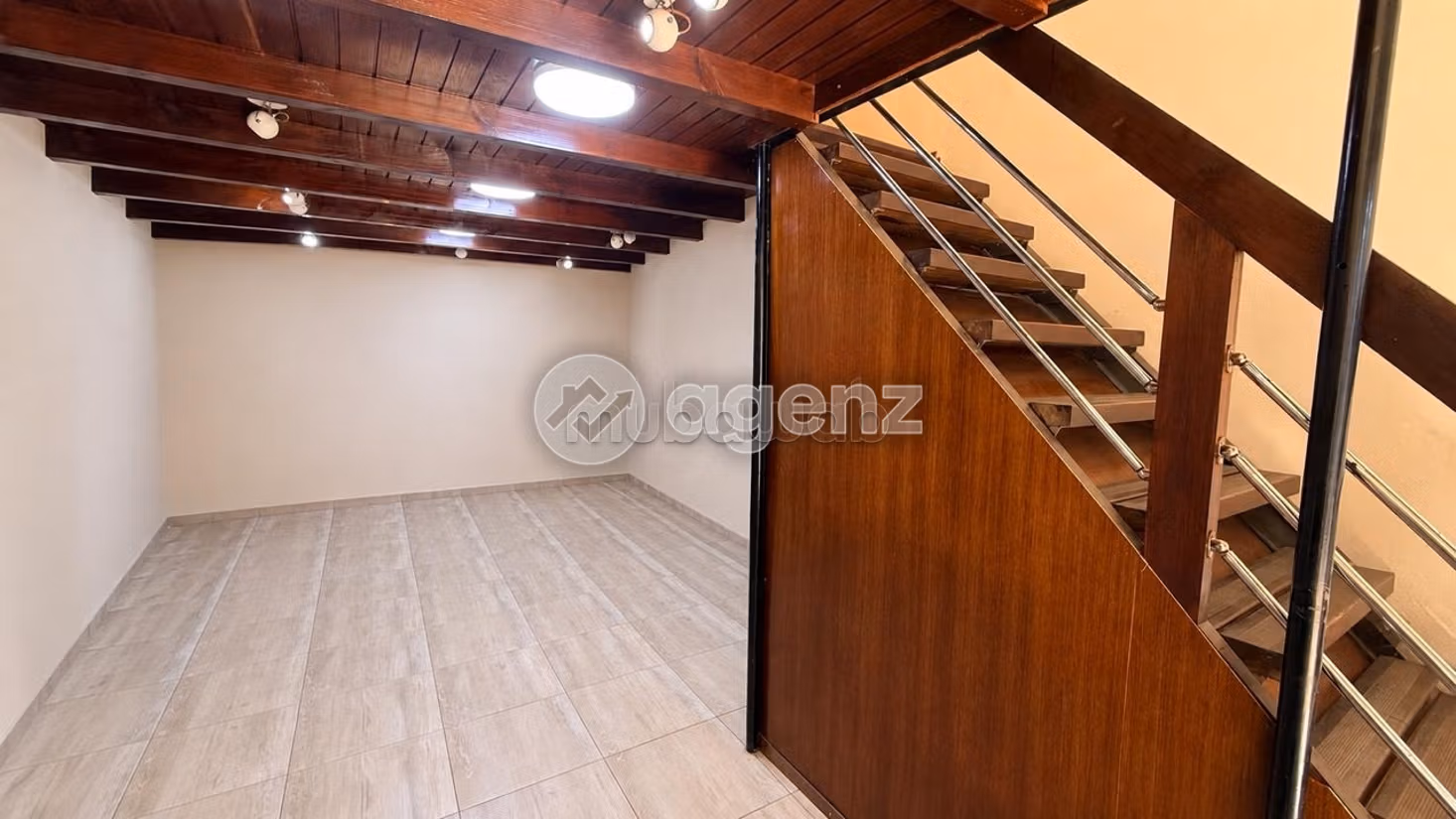 Commerce à vendre 25 m² Al Mostakbal Casablanca