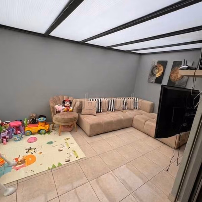 Appartement à Vendre de 101.0 m² à Casablanca, Zone Industrielle Ain Sebaa — 3