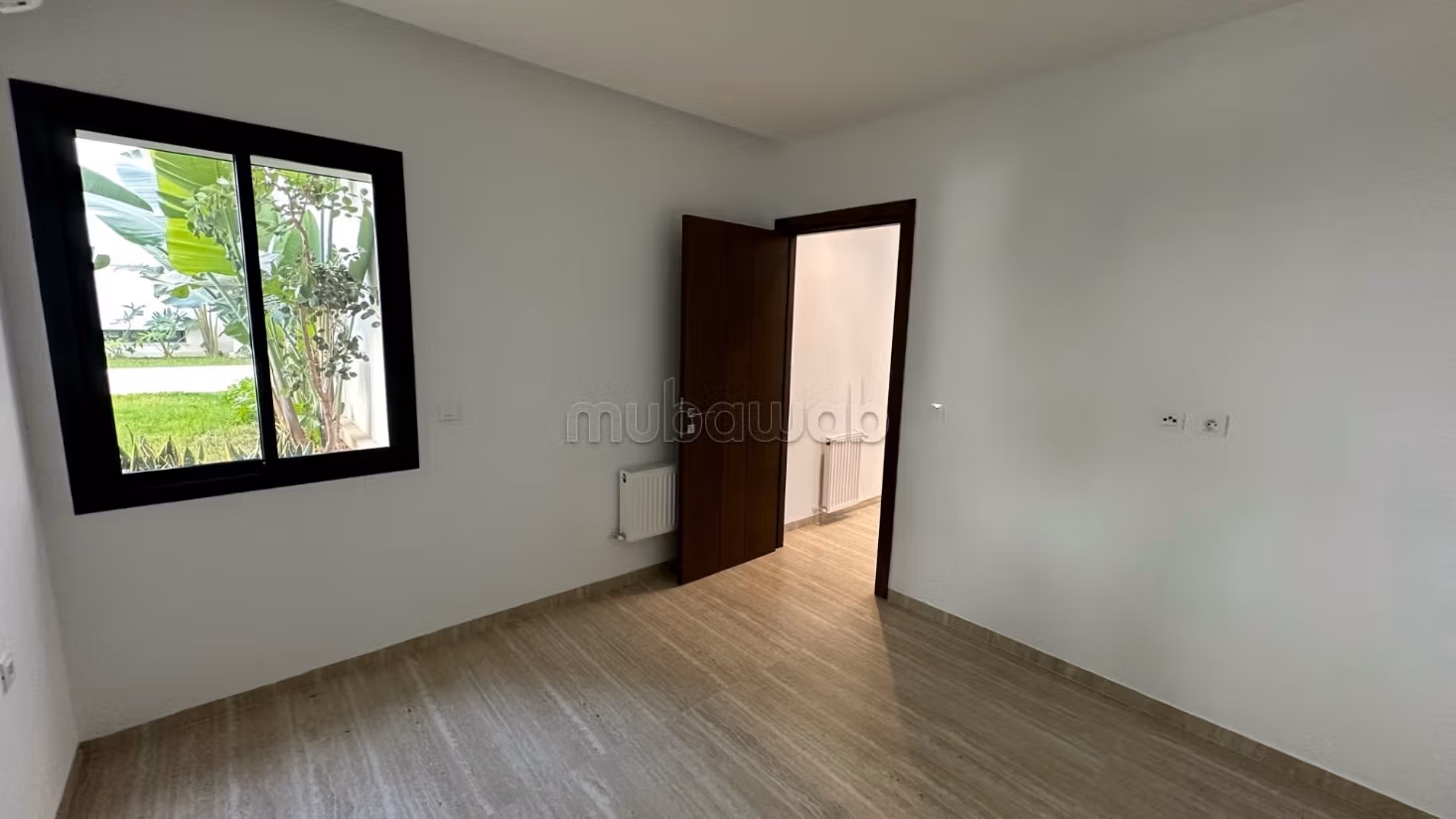 S1 avec un beau jardin a vendre