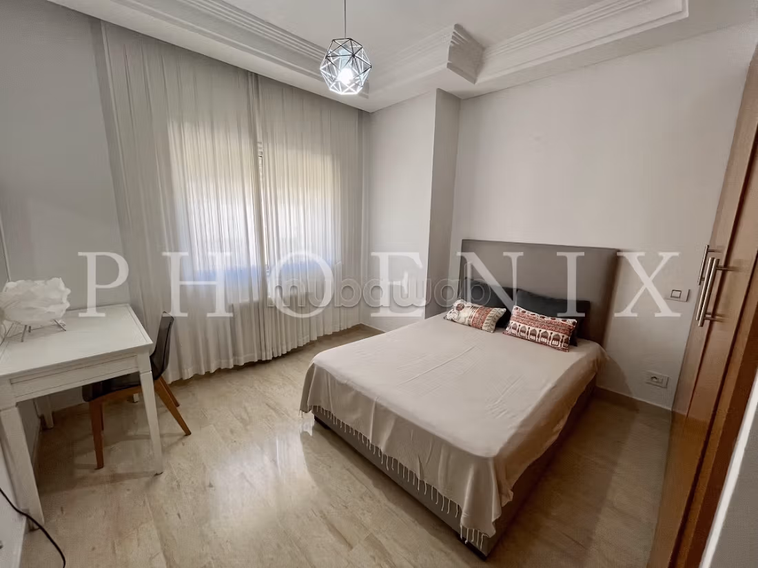 Penthouse S4 meublé avec piscine au lac 2
