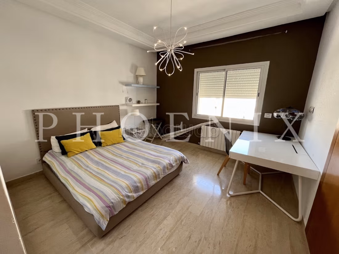Penthouse S4 meublé avec piscine au lac 2