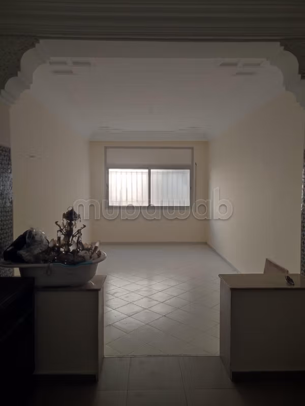 Appartamento in vendita a Bab Sebta. Superficie totale di 80 m². Posto auto e balcone.