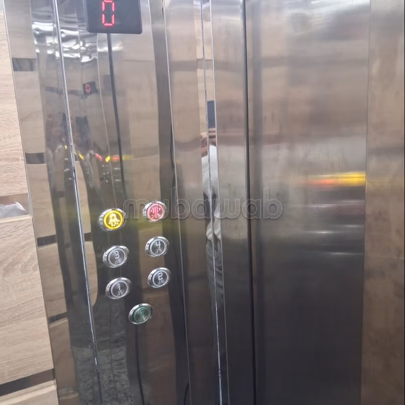 Apartamento en venta en Deroua. 3 habitaciones. Ascensor