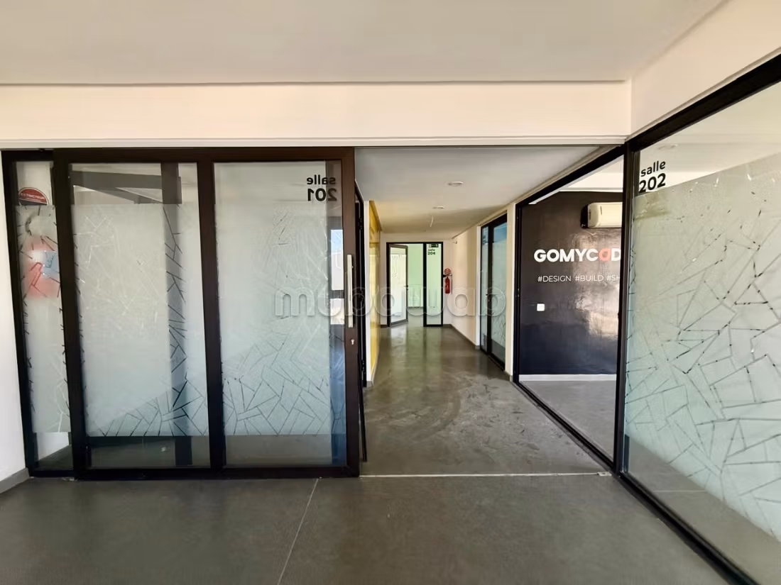 Edificio de oficinas 1450 m² Gauthier