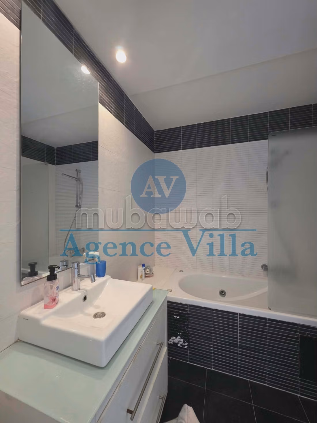 In affitto - Appartamento arredato 3 con vista lago