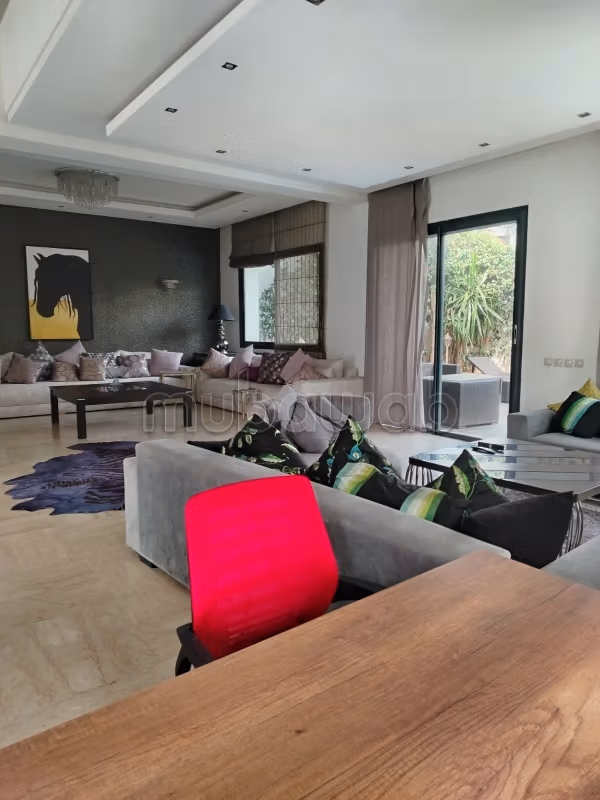 Villa a la location meublé a ain Diab 450000dh