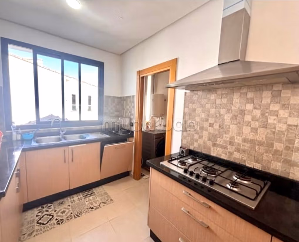 Superbe appartement 2 chambres meublé avec vue sur piscine et chambre de personnel