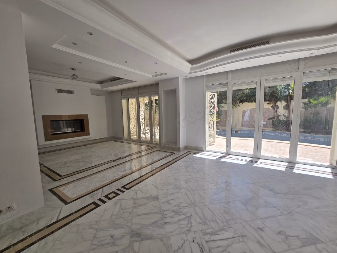 À louer – Superbe villa aux Jardins de Carthage