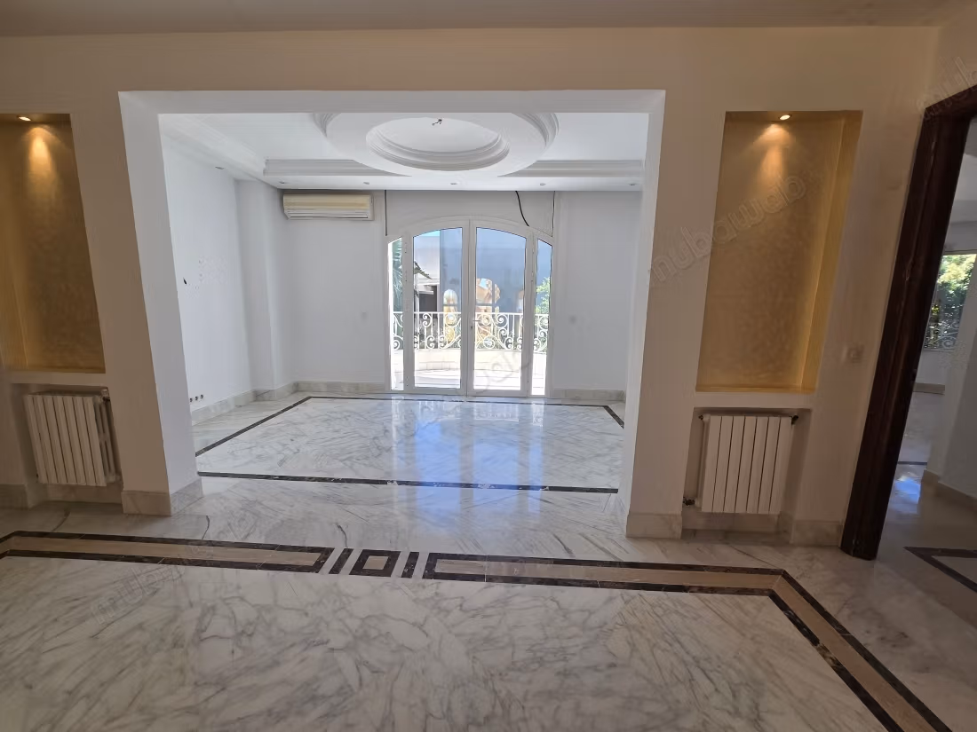 À louer – Superbe villa aux Jardins de Carthage