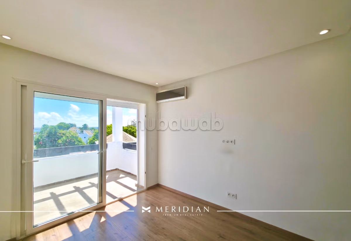 Vente Villa à Dar Bouazza, Rés privée Front de mer