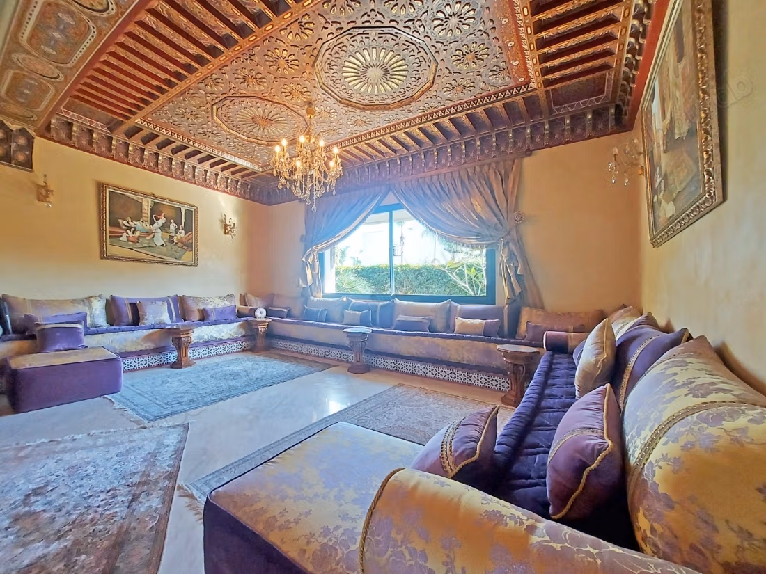 Villa bouskoura avec piscine