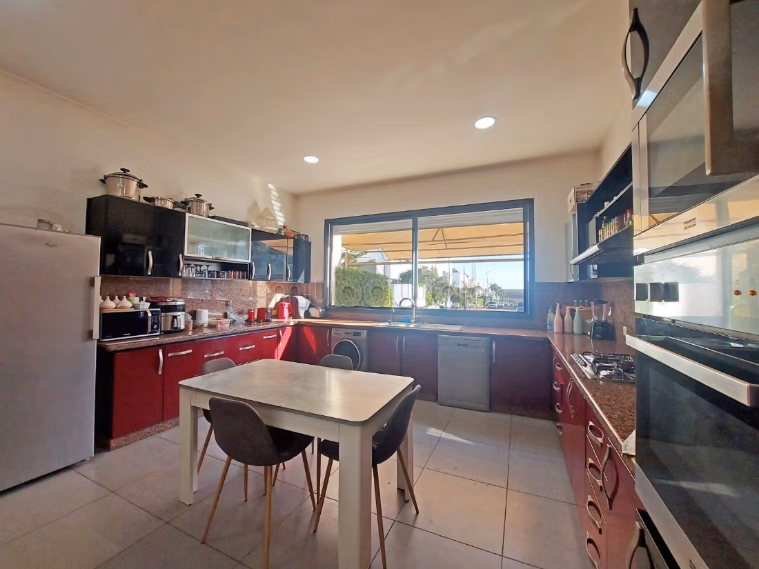 Bouskoura Villa with Pool