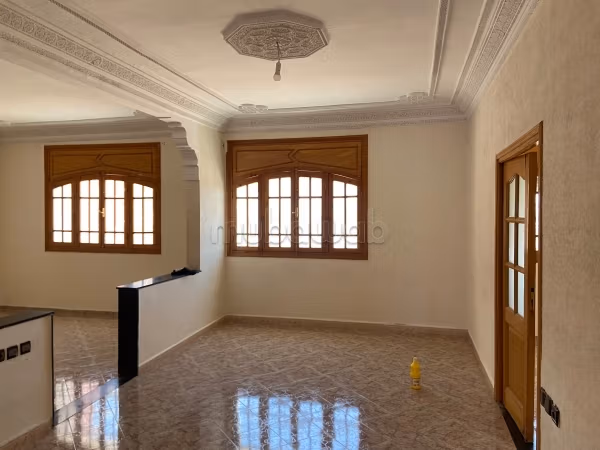 Une appartement de location mensuel: 
Ouad fes
