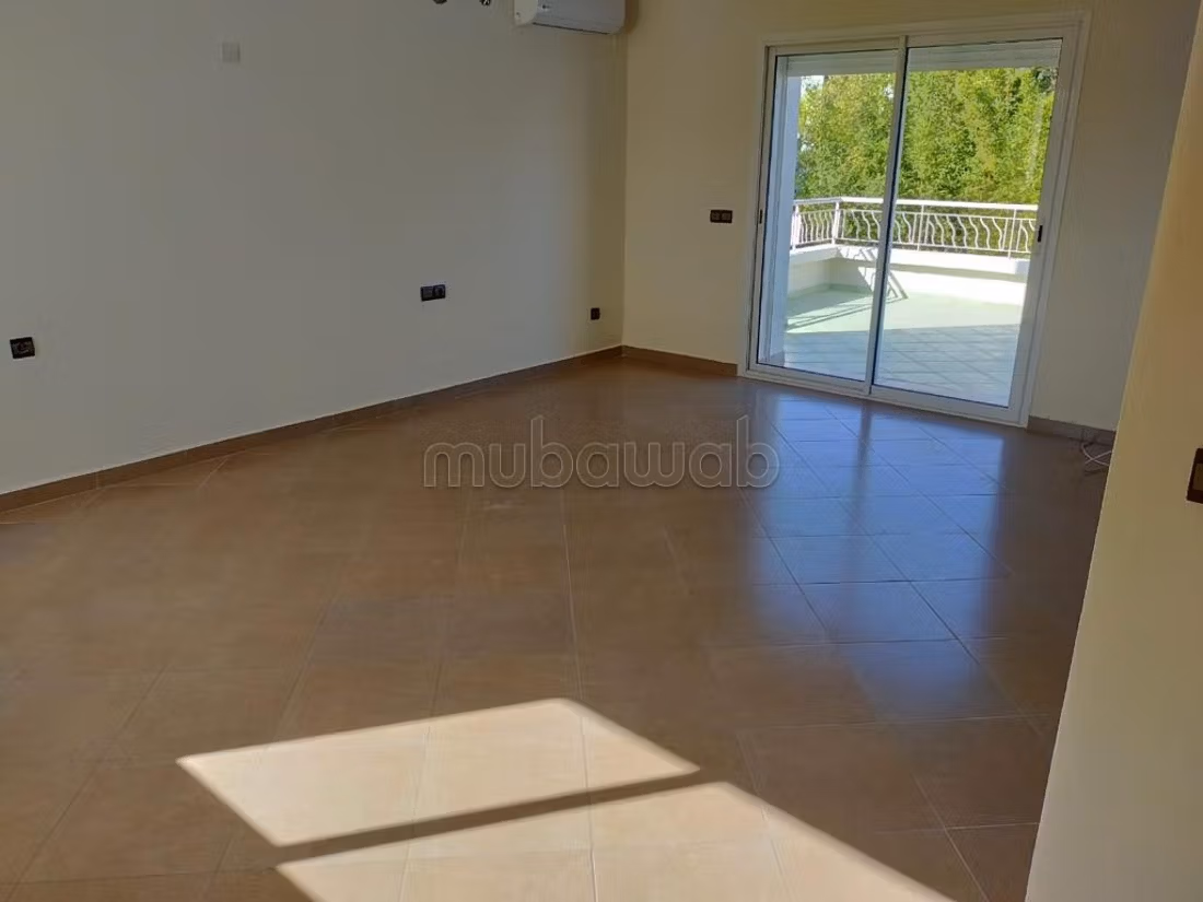 Villa for rent in Souissi