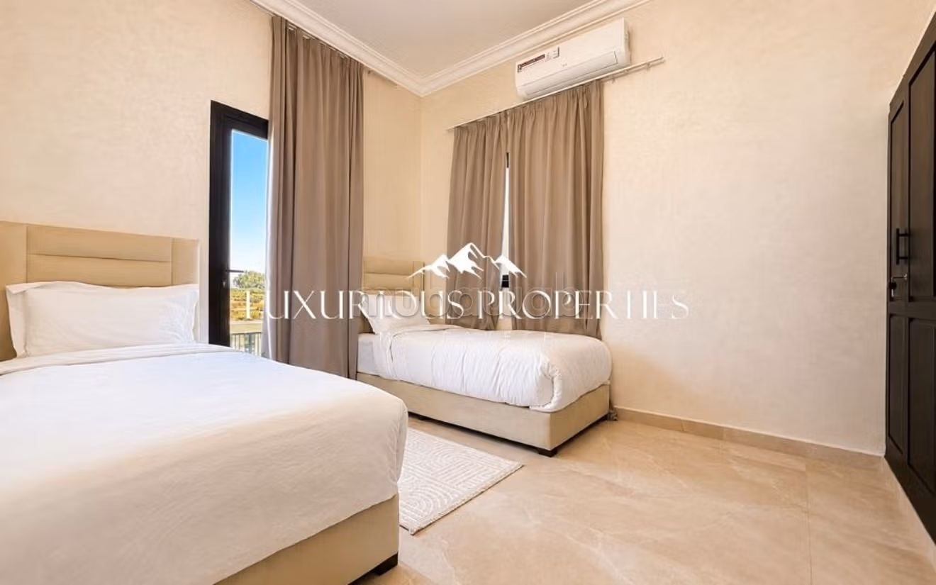 Moderne villa renovated met VNA, Route de Fès