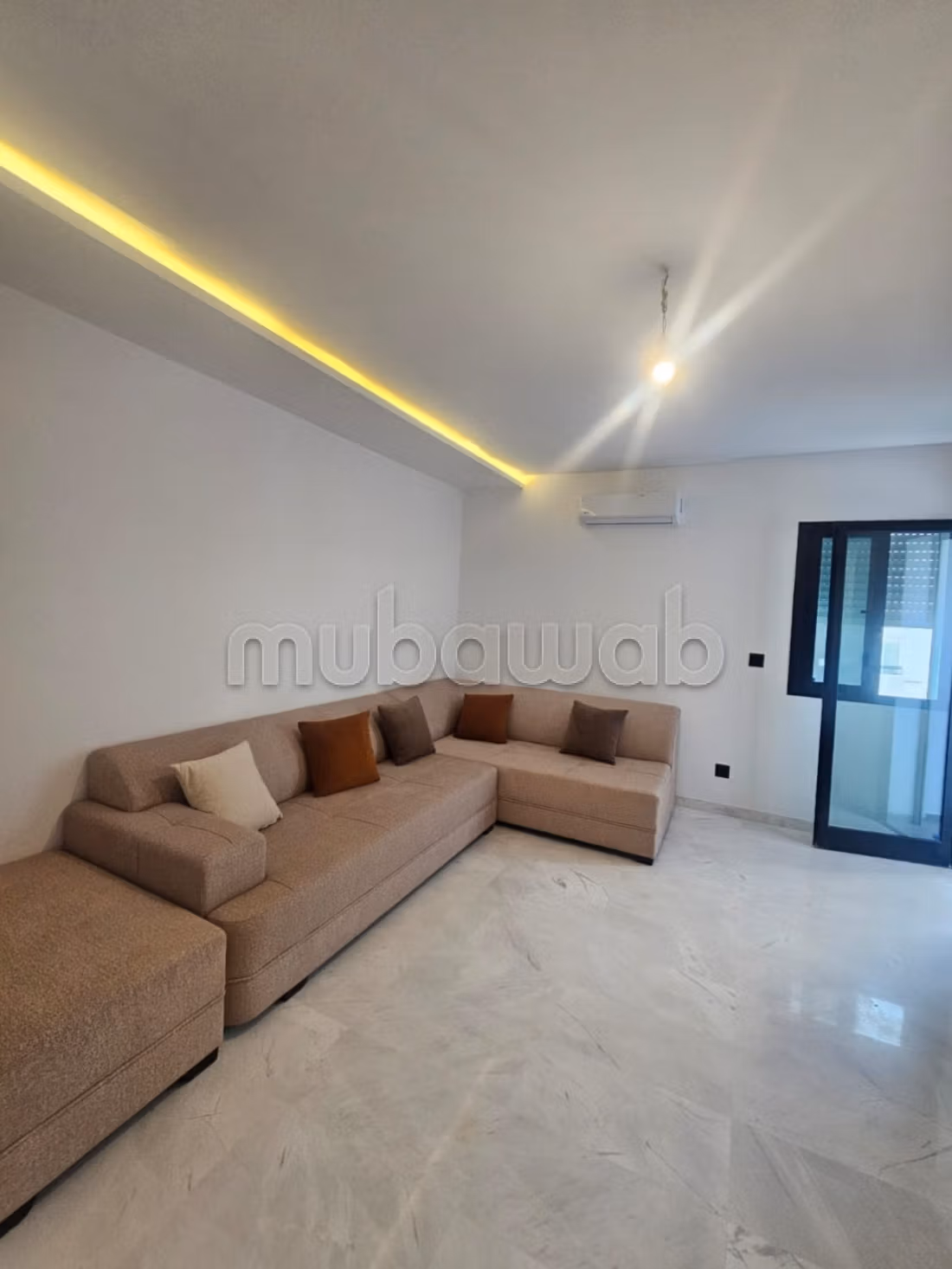 Appartement semi meublé à louer – Résidence Regali