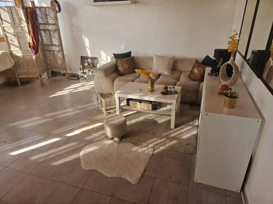 Loue appt 3 façades 150 m2 residence sécurisé