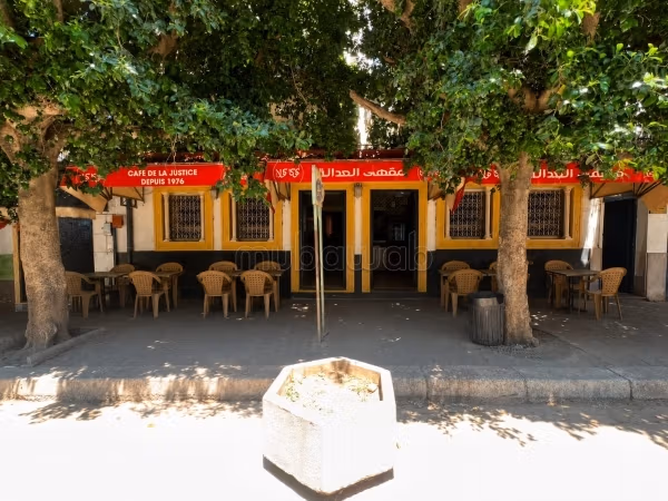 IN VENDITA Caffè locali commerciali a Bab Bnet