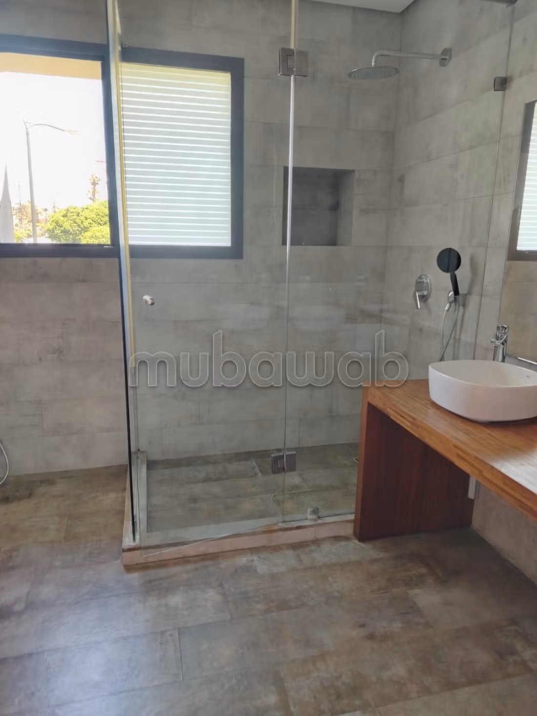 Manifique Villa a la location vide a anfa 60000dh