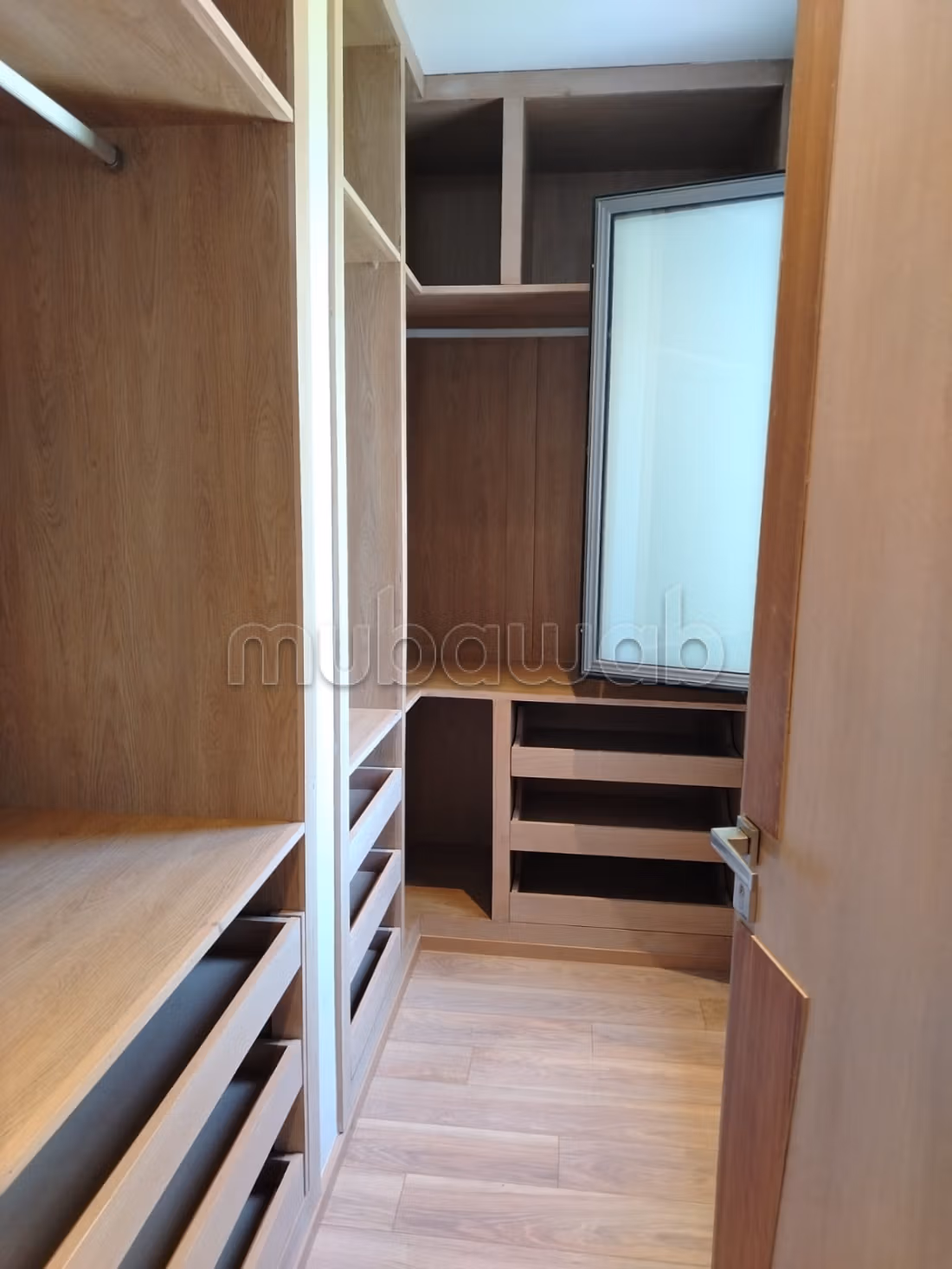Manifique Villa a la location vide a anfa 60000dh
