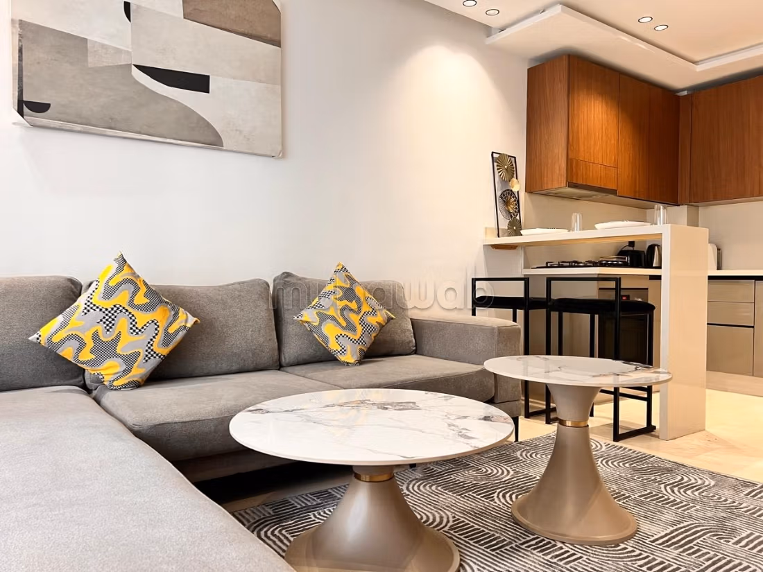 Location d'un appartement à Les princesses.
Superficie 60 m².
Bien meublé — 3