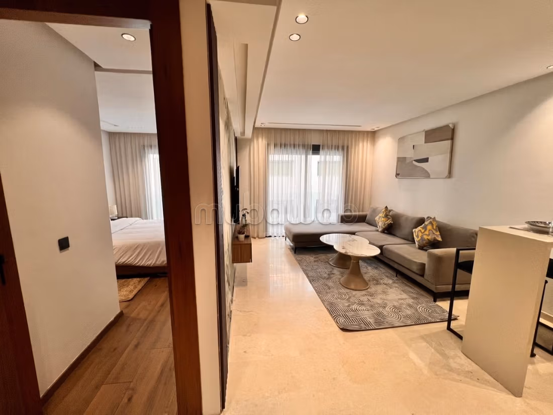 Location d'un appartement à Les princesses.
Superficie 60 m².
Bien meublé — 4