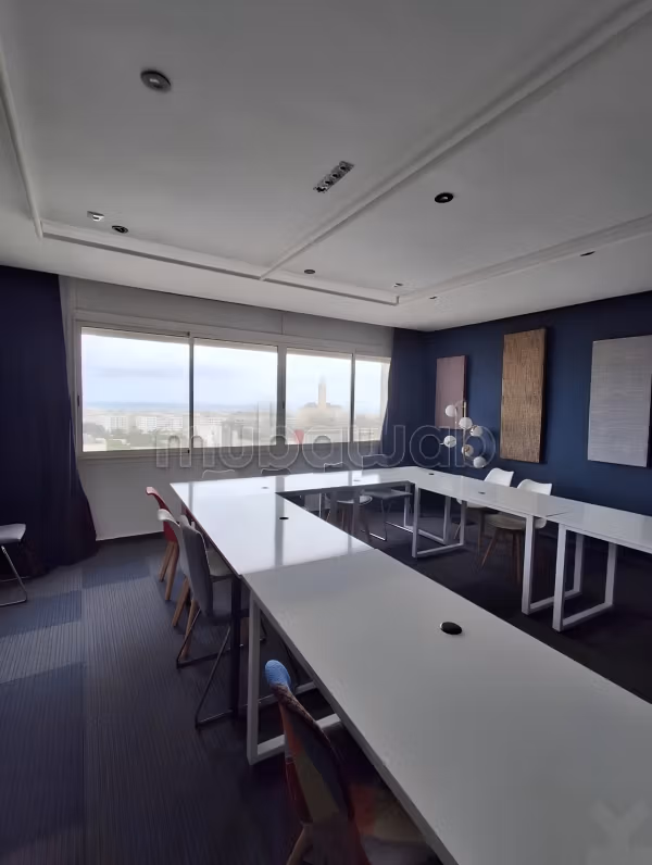 Te huur Kantoorpunt 165 m2 – Uitzicht op zee