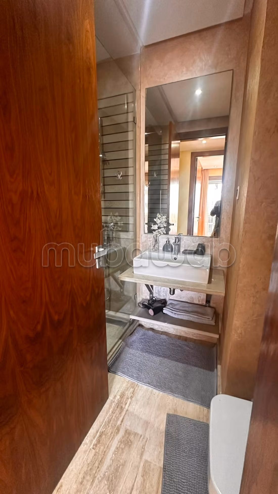 Furnished 2-bedroom apartment for rent on Anfa Boulevard