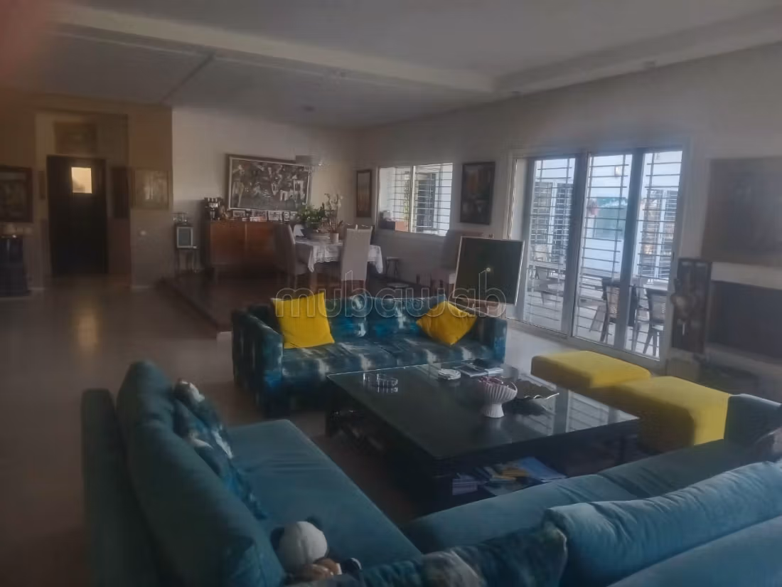 En venta granja con villa 1HA