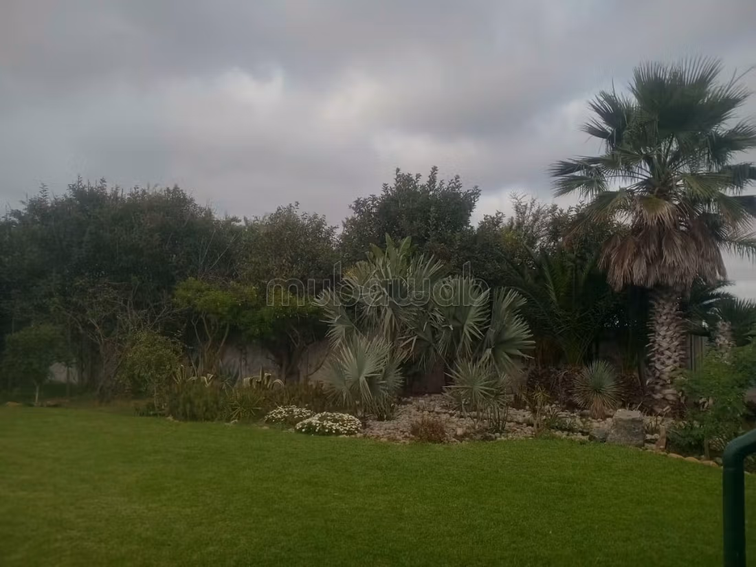 En venta granja con villa 1HA