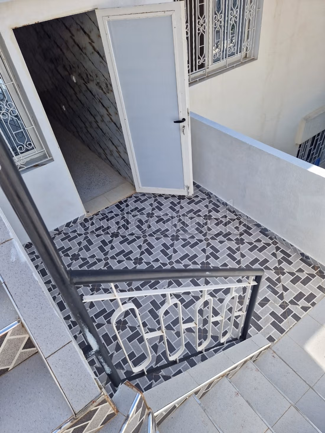 Casa di lusso in affitto a Hay Nahda. 2 camere eleganti. Terrazza